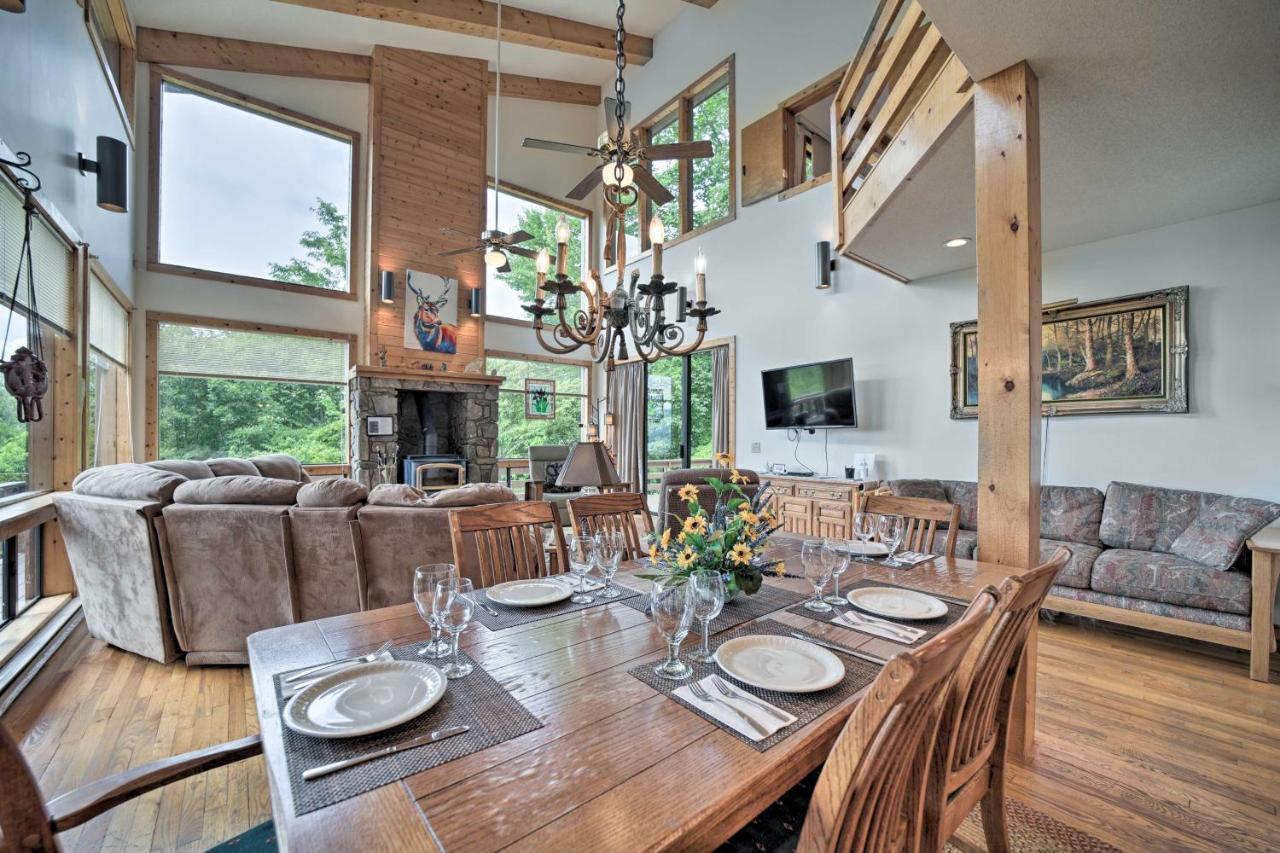 Vibrant Bryson City Home With Mtn Views And Deck! Экстерьер фото